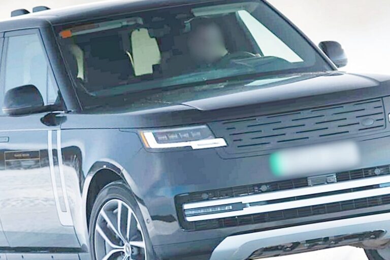 「V8超えのEV」…レンジローバーが電動で蘇る、542馬力＆117kWhの“ラグジュアリー巨艦”