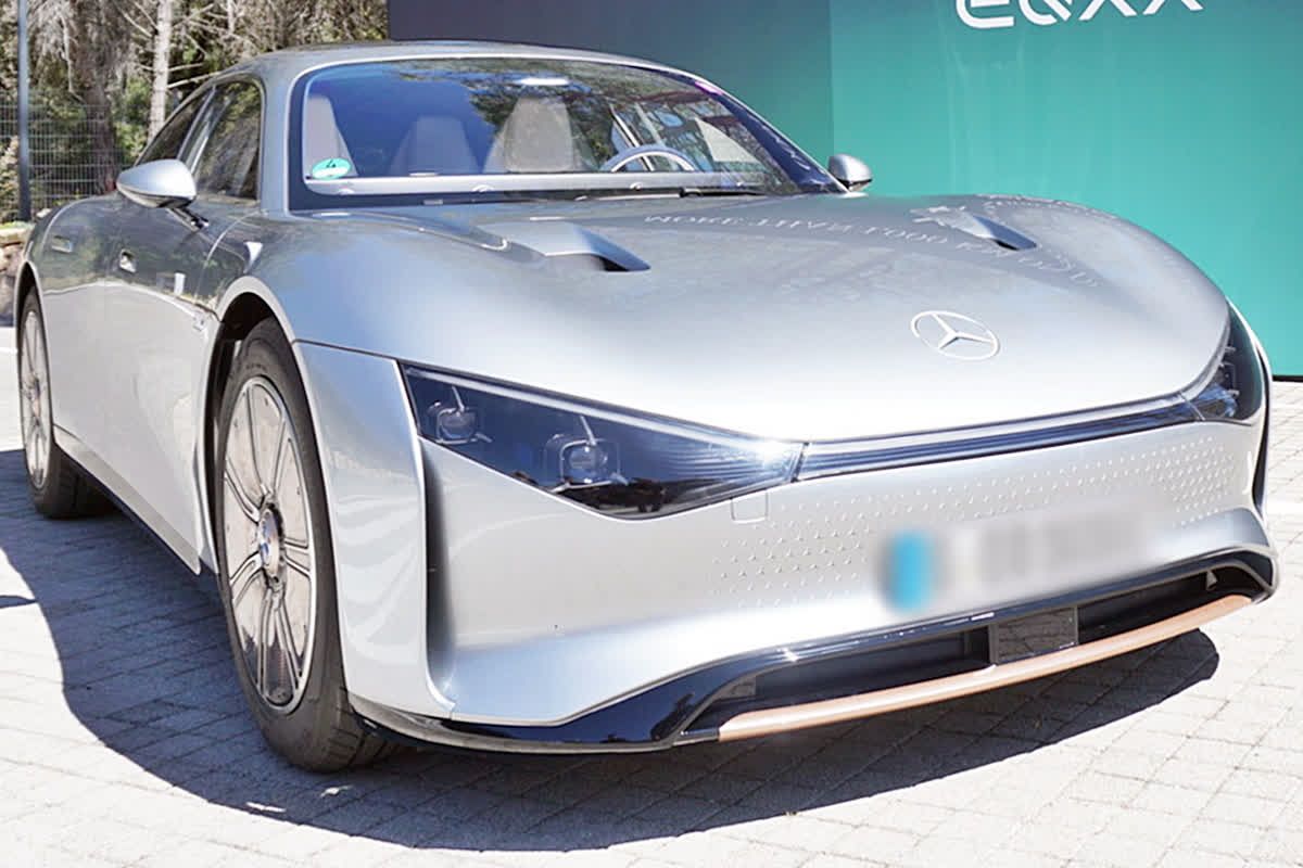 Mercedes benz s electric vehicle eqxx sets a huge record